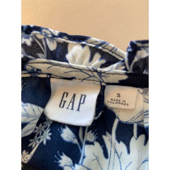 Women's Blue Floral Sleeveless V-Neck Blouse Size S - Picture 2 of 3